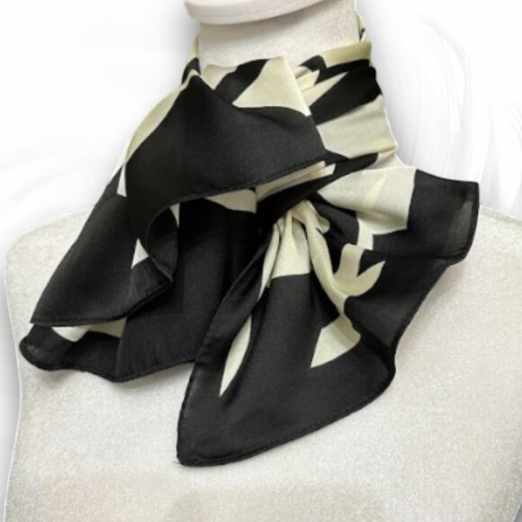 Black & Ivory Scarf with Oversized Floral Print – Elegant Square Shawl - Picture 4 of 6